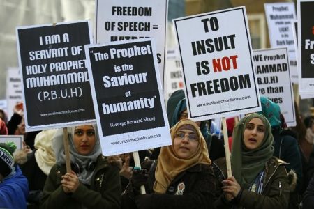 لجنة الأمم المتحدة لحقوق الانسان أدانت حظر حجاب المسلمات فی فرنسا