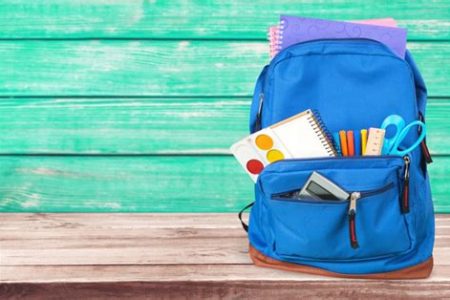 بعد العودة إلى المدرسة.. ما تأثيرات الحقيبة المدرسية على الأطفال؟