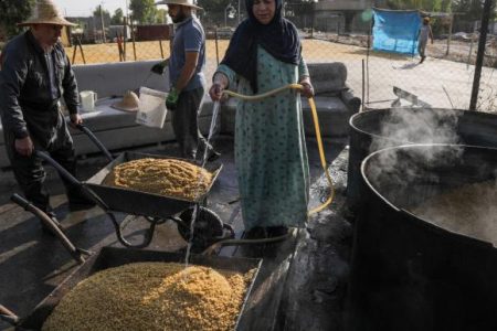 عراقيات في سوق العمل عبر أطعمة شتوية تراثية