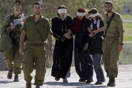 نادي الأسير الفلسطيني: ۸۰ أسيرة يتعرضن للتعذيب في سجون الاحتلال
