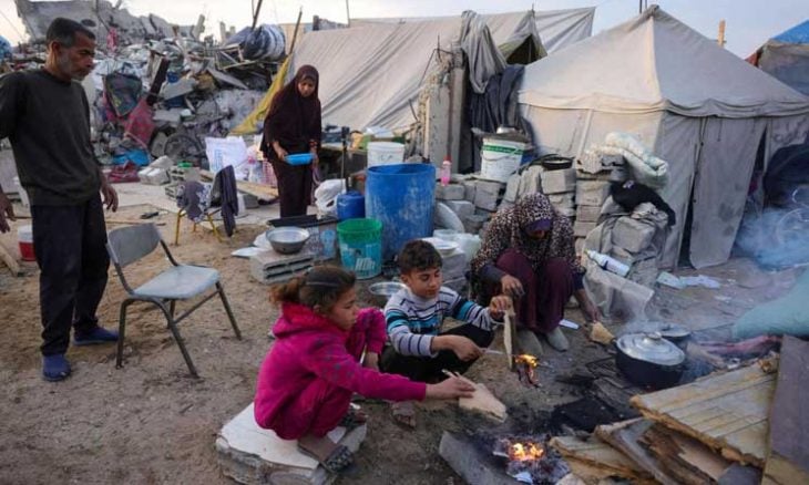 الأمهات في غزة… معركة البقاء وسط الحرب والجوع