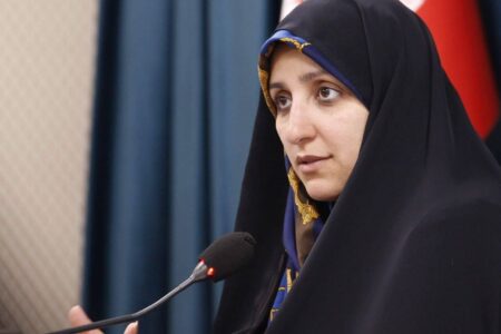 مساعدة رئيس الجمهورية: الإيرانيات يشكلن ۲۴% من المخترعين في البلاد