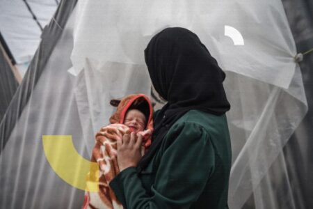 ۲۶۰۰ حالة إجهاض.. أرقام صادمة تكشف آثار الحرب على المواليد الجدد في غزة