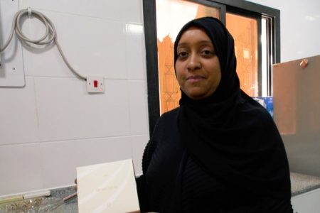 تمكين المرأة البحرينية.. كيف تصنع رائدات الأعمال النجاح من قلب منازلهن؟