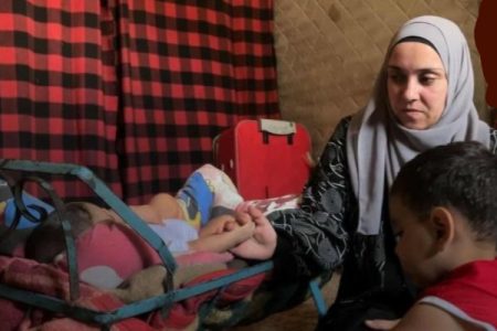 لبنانية عالقة مع طفليها في غزة
