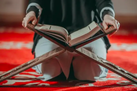 نساء قدوات في القرآن: من حواء إلى هاجر (أمهات المؤمنين)