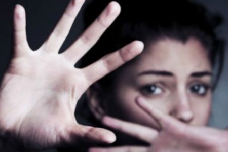 تصاعد العنف الأسري ضد النساء في ألمانيا وامتلاء الملاجئ الآمنة