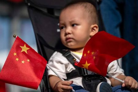 الصين تفرض ضرائب جديدة على الواقي الذكري وأدوات منع الحمل لتشجيع الإنجاب